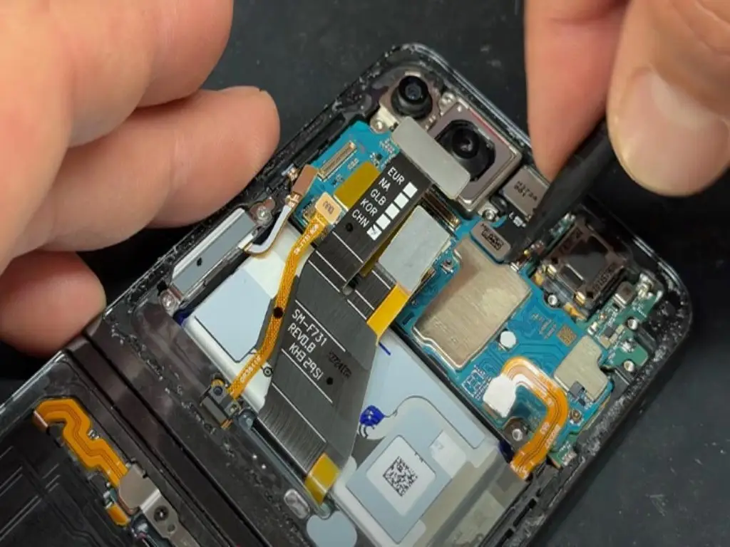 تعمیر فلت گوشی سامسونگ