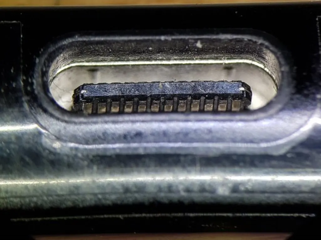 ارور رطوبت در گوشی سامسونگ