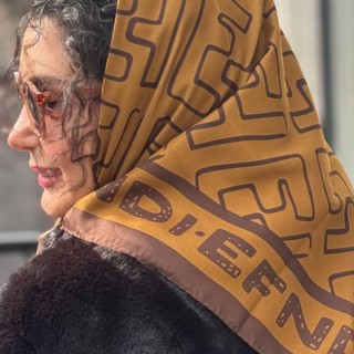 روسری ساتن طرحدار