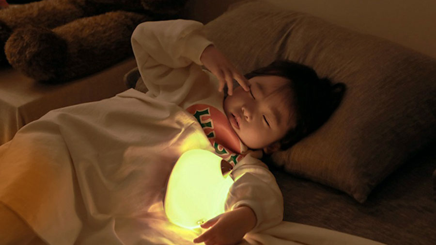 چراغ خواب عروسکی بیسوس مدل Baseus Cute Series Doggie Silicone Night Light دارای نور گرم