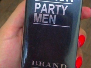 عطر کارولینا هررا 212 وی ای پی بلک برند کالکشن 154