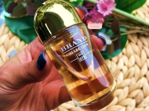 عطر کارولینا هررا 212 وی ای پی ویلد پارتی زنانه برند کالکشن 078