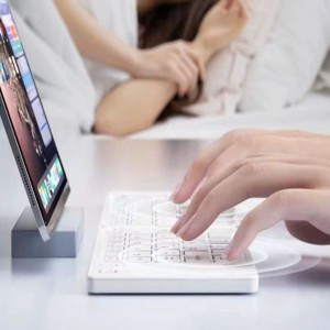 کیبورد بلوتوثی تاشو مدل B031 در بروزکالا