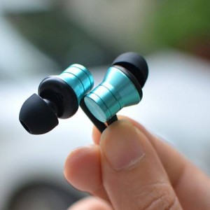 هدفون وان مور مدل Piston Fit