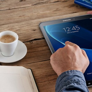 تبلت سامسونگ مدل P585 به همراه قلم S Pen