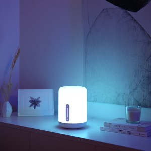 چراغ خواب هوشمند شیائومی  مدل  Xiaomi Mi Bedside Lamp 2 در بروزکالا