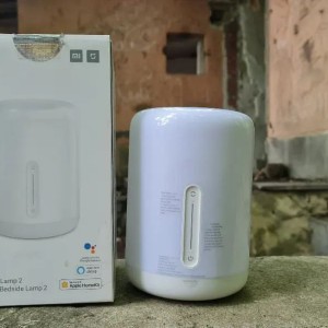چراغ خواب هوشمند شیائومی  مدل  Xiaomi Mi Bedside Lamp 2 در بروزکالا