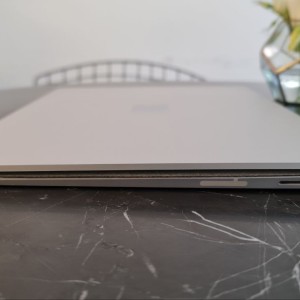کار کرده دیجیتال  مایکروسافت سرفیس لپ تاپ مدل Microsoft surface laptop 1  با 128 گیگابایت  SSD در بروزکالا