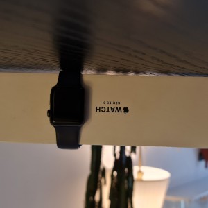 کارکرده دیجیتال ساعت هوشمند اپل سری 3 سایز 38 با بند سیلیکون مدل Apple Watch series 3 space gray aluminum 38 mm در بروزکالا