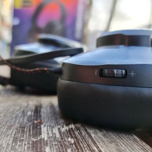هدفون  جی بی ال مدل JBL Quantum 200 در بروزکالا
