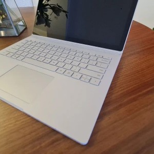 کارکرده دیجیتال مایکروسافت سرفیس بوک  Microsoft Surface book 1 / 256g ssd / Core i5 6300U / 8GB در بروزکالا