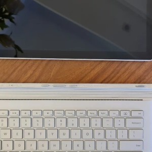 کارکرده دیجیتال مایکروسافت سرفیس بوک  Microsoft Surface book 1 / 256g ssd / Core i5 6300U / 8GB در بروزکالا