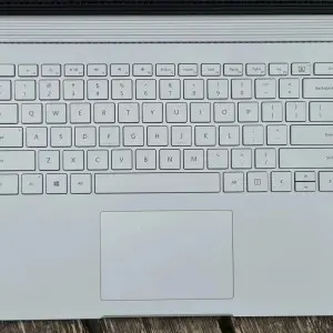 کارکرده دیجیتال مایکروسافت سرفیس بوک  Microsoft Surface book 1 / 256g ssd / Core i5 6300U / 8GB در بروزکالا
