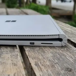 کارکرده دیجیتال مایکروسافت سرفیس بوک  Microsoft Surface book 1 / 256g ssd / Core i5 6300U / 8GB در بروزکالا
