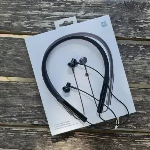 هدفون بی سیم شیائومی  مدل Xiaomi Mi Bluetooth Neckband Earphones Basic در بروزکالا