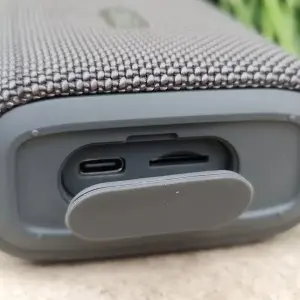 اسپیکر بی سیم میفا مدل  MIFA A5 speaker در بروزکالا