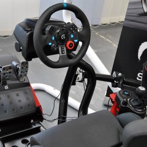 فرمان بازی لاجیتک مدل Logitech G29 Driving Force در بروزکالا