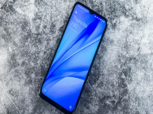 بهترین موبایل زیر 300 دلار(15.000.000 تومن): تلفن های 5G با قیمت های اولیه (مطلب)