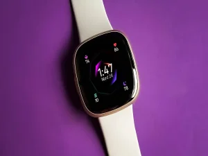 Fitbit و هوش مصنوعی برای اتصال معیارهای سلامتی (مطلب)