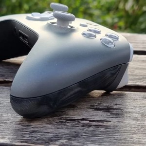 دسته بازی ایکس باکس مایکروسافت مدل Microsoft Xbox Series X|S lunar Shift در بروزکالا