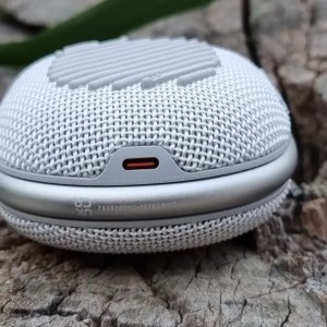 اسپیکر جی بی ال مدل JBL Clip 4 در بروزکالا