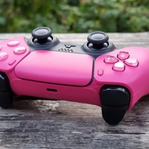 دسته بازی پلی استیشن 5 سونی مدل SONY CFI-ZCT1  nova pink در بروزکالا