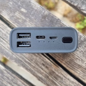 پاوربانک شیائومی مدل Xiaomi PB1022ZM ظرفیت 10000 میلی آمپر ساعت در بروزکالا