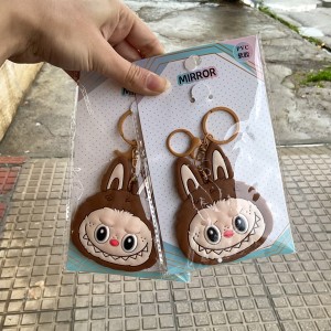 آویزی آینه ای لبوبو