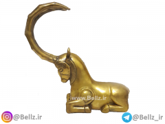 مجسمه قوچ نشسته