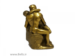 مجسمه آخرین بوسه (love)