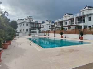 آپارتمان دو خوابه در گیرنه