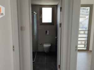 آپارتمان سه خوابه واقع در مرکز شهر گیرنه