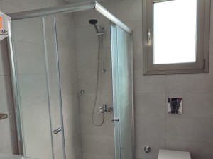 آپارتمان سه خوابه واقع در مرکز شهر گیرنه