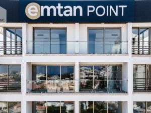 آپارتمان سه خوابه واقع در مرکز شهر گیرنه