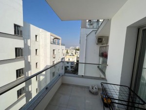 آپارتمان دو خوابه در مرکز شهر گیرنه