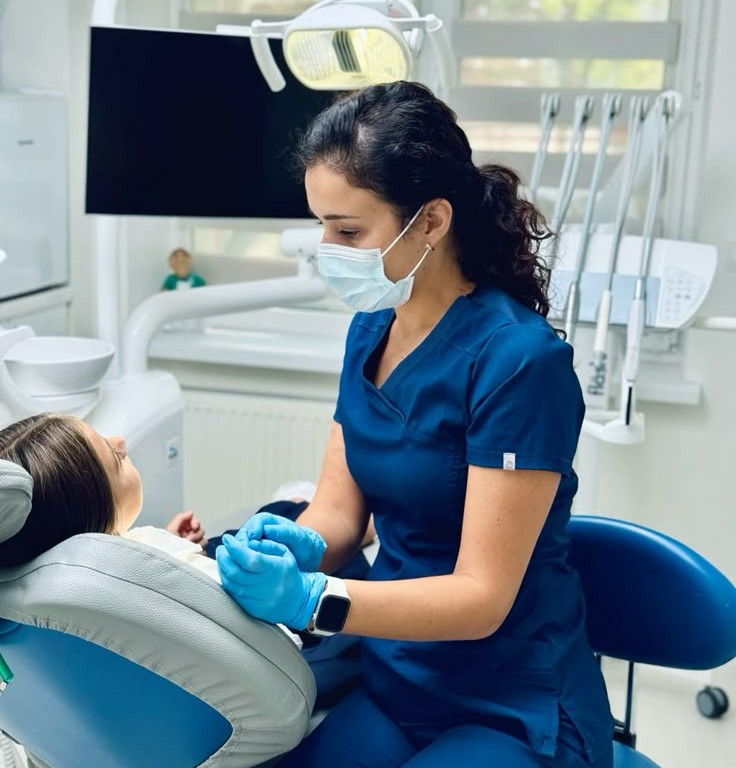 کلینیک دندانپزشکی در خیابان بلوار سعدی