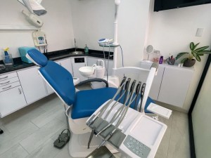 آدرس و شماره تماس و ساعت کاری کلینیک دندانپزشکی حضرت فاطمه