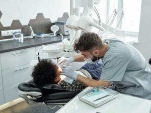 آدرس و شماره تماس و ساعت کاری کلینیک دندانپزشکی فرهنگیان شهرضا