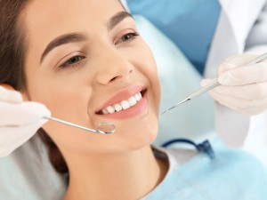 متخصص عصب کشی در اصفهان دکتر ریحانه فقیهیان | لیست متخصص عصب کشی اصفهان