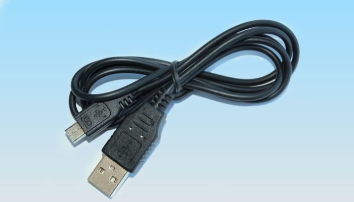 آیا طول کابل USB بر شارژ کردن تأثیر می گذارد؟