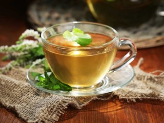 بهبود تپش قلب با دمنوش بادرنجبویه