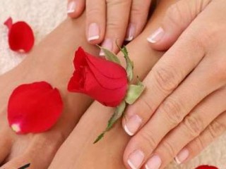 پدیکور و شیوه لایه‌برداری پوست پاها