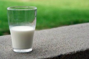 مواد غذایی که برای مهار کردن آرتروز باید از آن‌ها دوری کنید (مطلب)