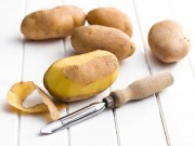 ماسک مو با پوست سیب زمینی