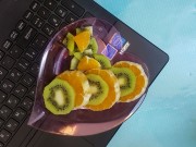 بشقاب میوه خوری یکبار مصرف مجلسی رنگی بسته 150 عددی (6).jpg