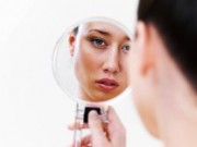 نگاه کردن به آینه بیش از 3 دقیقه ممنوع! (مطلب)