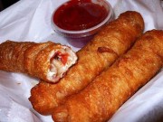 طرز تهیه رولت پیتزا با قارچ (مطلب)