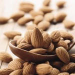 پیشگیری از امراض قلبی و عروقی با مصرف بادام (مطلب)