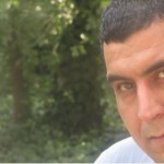 چه احمقانه سزاوارِ بودنی با من