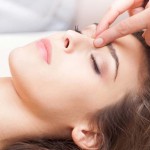 آموزش طب فشاری در خانه برای تقویت باروری